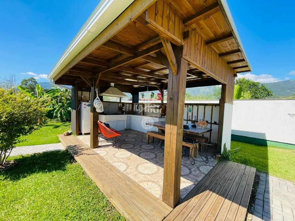 Casa em Sul do Rio, Santo Amaro da Imperatriz. 3 quartos, 320m². Imagem 5 de 15